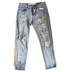 Brandy Melville distressed boyfriend jeans